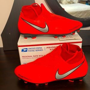 Nike phantom ghost cleats